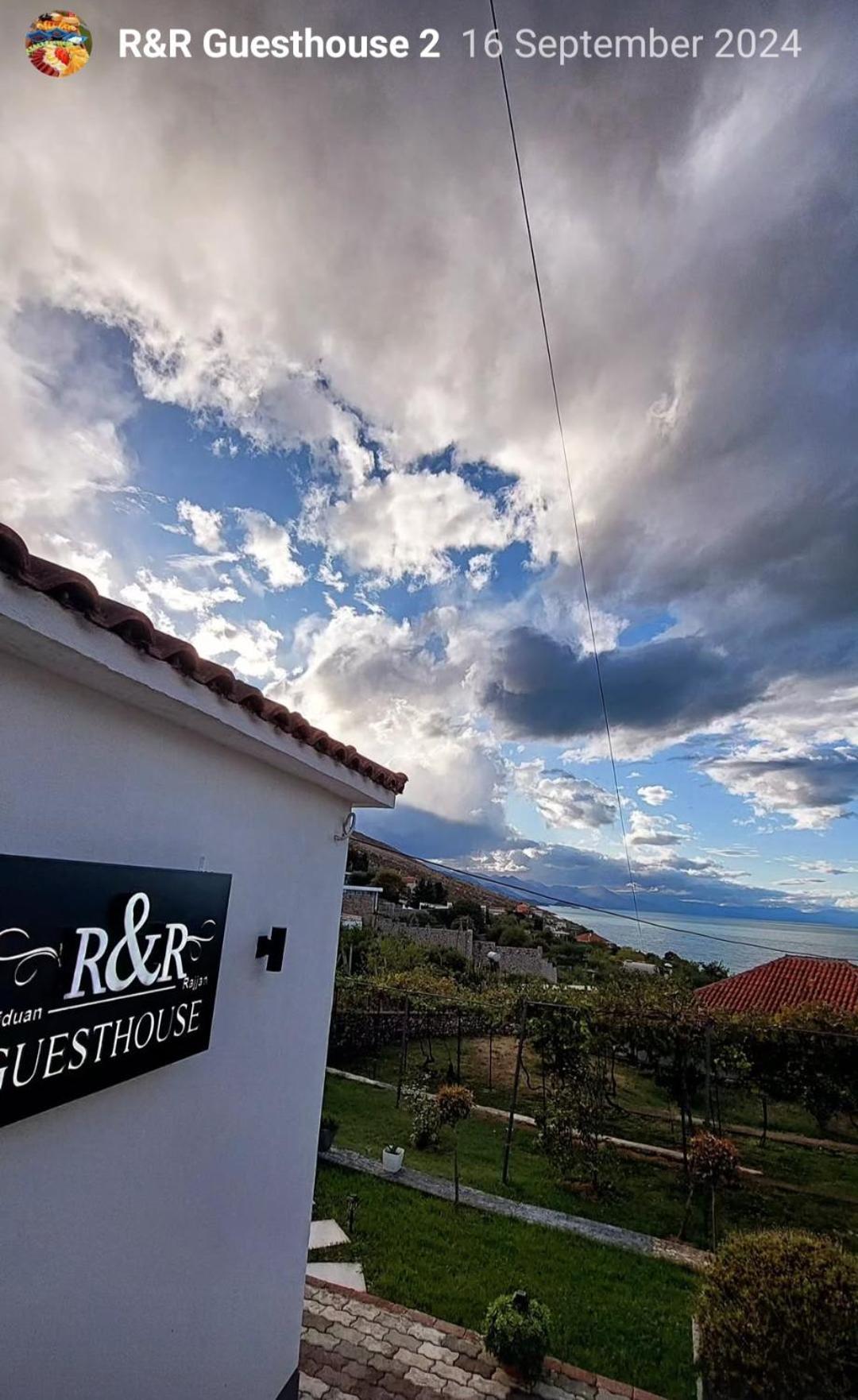 R&R Gesthouse Hotel Shiroka Exterior photo